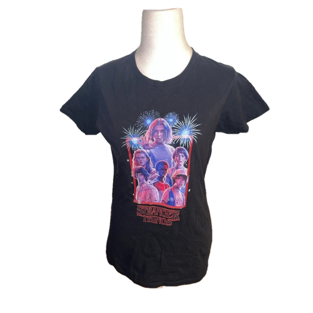 Stranger Things Graphic Tee *make offers*